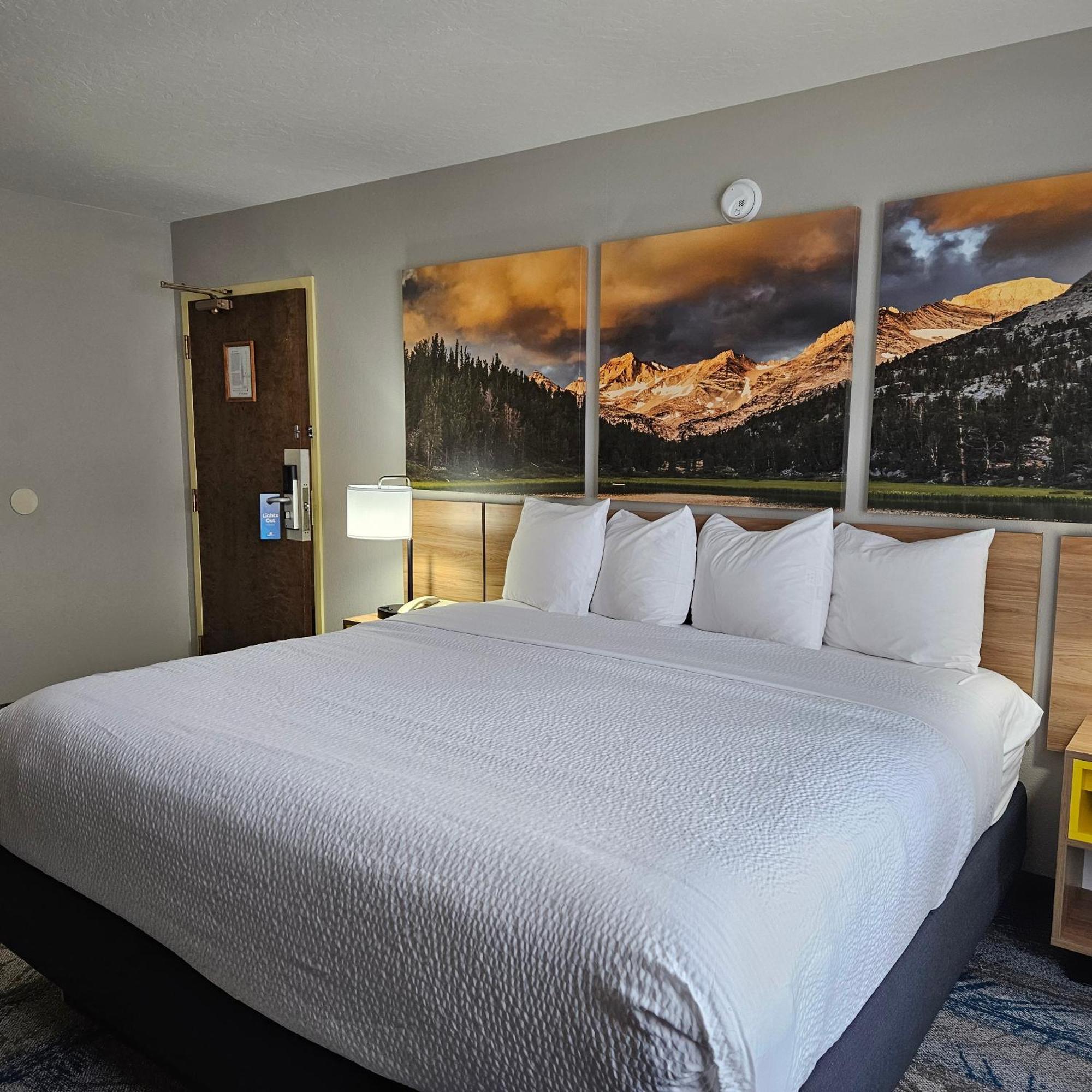 Days Inn And Suites By Wyndham Downtown Missoula-University Exterior photo
